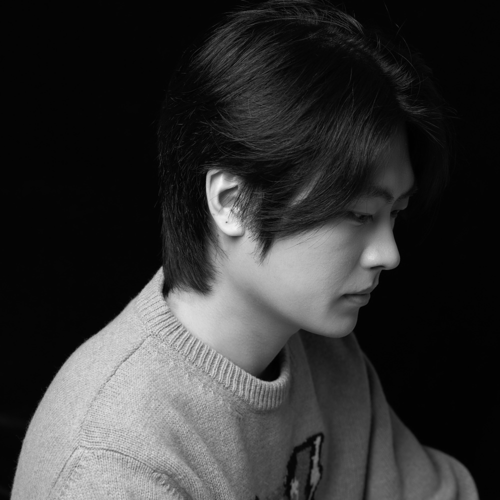 브이올렛 (VIIOLET)