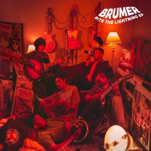 ดาวน์โหลดและฟังเพลง Reincarnation พร้อมเนื้อเพลงจาก Brumer