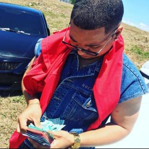 Listen to CAMBIE EL FORMATO song with lyrics from El Bichan