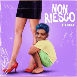 Listen to Non Riesco song with lyrics from Frio