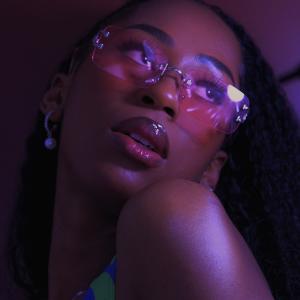 ดาวน์โหลดและฟังเพลง What I Like (Reksen Remix) พร้อมเนื้อเพลงจาก Uzia