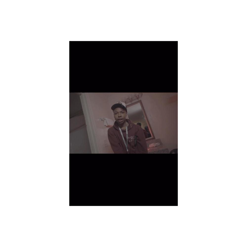 Clucks (feat. BABY2100) (Explicit)