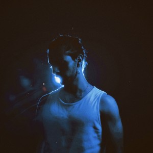 Listen to Pesares song with lyrics from Edoardo Leds