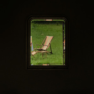 ดาวน์โหลดและฟังเพลง another sunny day พร้อมเนื้อเพลงจาก Faussette