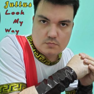 ดาวน์โหลดและฟังเพลง Look My Way พร้อมเนื้อเพลงจาก Julius