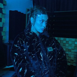 收聽Rozz Kalliope的Belde Emanet歌詞歌曲