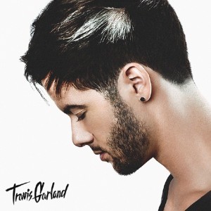 ดาวน์โหลดและฟังเพลง Clouds พร้อมเนื้อเพลงจาก Travis Garland
