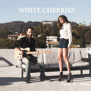 收聽White Cherries的Take Me Down歌詞歌曲