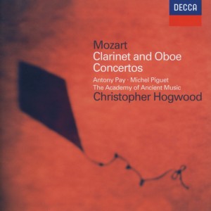 收聽Michel Piguet的Mozart: Oboe Concerto in C, K.314  (reconstruction from Concerto K.314/285d) - 2. Adagio non troppo歌詞歌曲