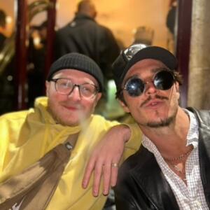 default playlist img