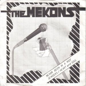 Album Never Been in a Riot oleh Mekons