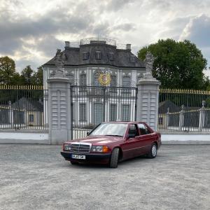 收聽Drei21Ost的Brühler Flow (feat. OstKavanno) (Explicit)歌詞歌曲