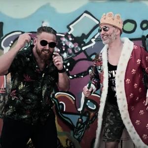 收聽Aklie的Pērciet Bezmaksas (feat. Horens)歌詞歌曲