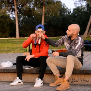 ดาวน์โหลดและฟังเพลง Así Es la Vida พร้อมเนื้อเพลงจาก REALNANO