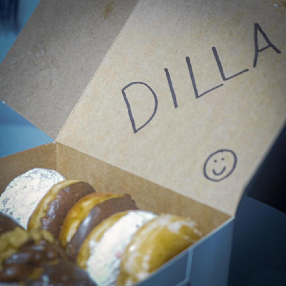 Dilla (feat. Jigsaw7 & John,MC) (Explicit)