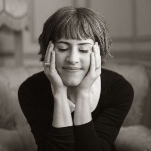 收听JJ Heller的Count on Me歌词歌曲