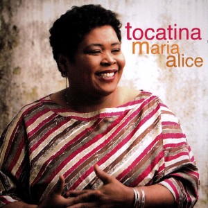 ดาวน์โหลดและฟังเพลง Bia พร้อมเนื้อเพลงจาก Maria Alice