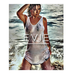 收聽Evie的First Kiss歌詞歌曲