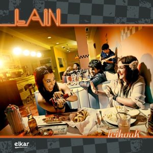 ดาวน์โหลดและฟังเพลง Garena พร้อมเนื้อเพลงจาก Lain