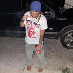 default playlist img