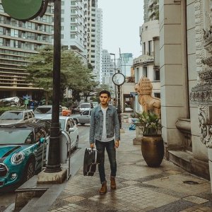 ดาวน์โหลดและฟังเพลง สุดท้าย พร้อมเนื้อเพลงจาก James Jedtapon
