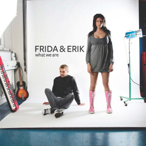 ดาวน์โหลดและฟังเพลง I Am Alone พร้อมเนื้อเพลงจาก Frida Hamrin