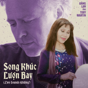 收聽Toby Martin的Qua Cầu Gió Bay (The Wind on the Bridge)歌詞歌曲