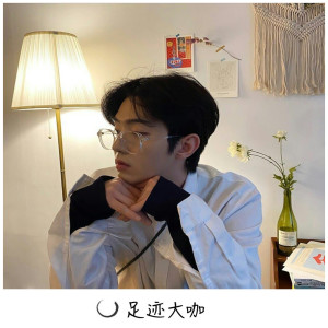 收聽南辭的幹嘛聽苦情歌以爲多浪漫 (原版)歌詞歌曲