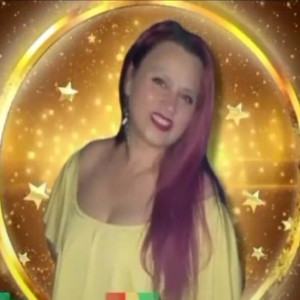 收聽Valeria Rodriguez的Por Que Esta Hembra No Llora歌詞歌曲