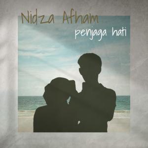 ดาวน์โหลดและฟังเพลง Penjaga Hati (Piano Version) พร้อมเนื้อเพลงจาก Nidza Afham