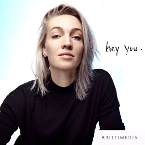 收聽Britt Iwaasa的Hey You歌詞歌曲
