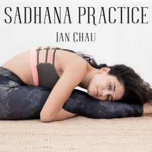 ดาวน์โหลดและฟังเพลง Sólo Rosas พร้อมเนื้อเพลงจาก Ian Chau