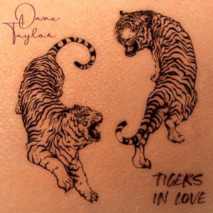 Tigers In Love