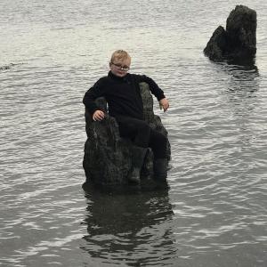 Dengarkan lagu OUT OF LUCK! nyanyian 3MonthsToLive dengan lirik