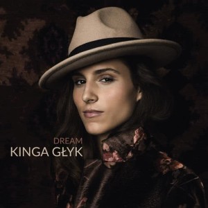 ดาวน์โหลดและฟังเพลง Teen Town พร้อมเนื้อเพลงจาก Kinga Glyk