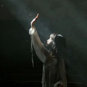 Listen to 欲望与绝望之争 song with lyrics from 三无