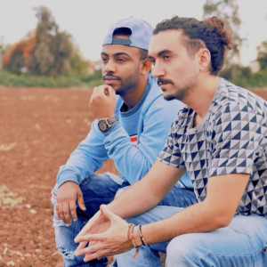 收聽שמעון שובייב的שמש אדומה歌詞歌曲