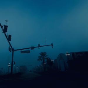 Dengarkan Lips (Explicit) lagu dari ZenXx dengan lirik