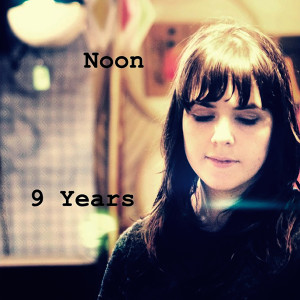 ดาวน์โหลดและฟังเพลง New York City พร้อมเนื้อเพลงจาก Noon