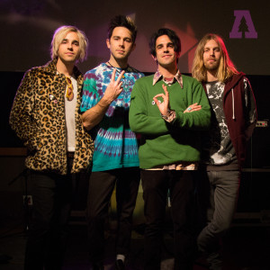 收听New Beat Fund的Bako Dozo (Audiotree Live Version)歌词歌曲