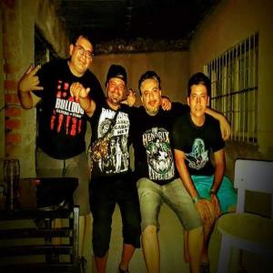Listen to Recital la Ley 7722 No se toca, Punk en vivo song with lyrics from Demian Destino