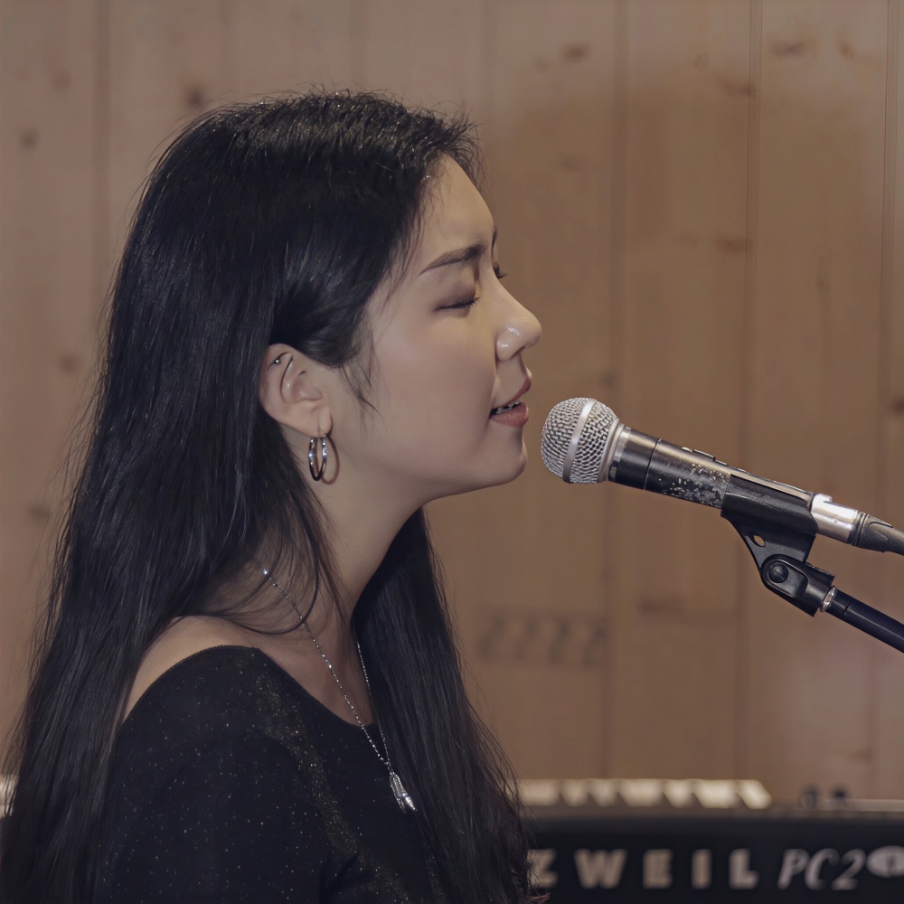 LEE DA-YOUNG