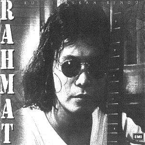 ดาวน์โหลดและฟังเพลง Keluhan Di Hati พร้อมเนื้อเพลงจาก Rahmat