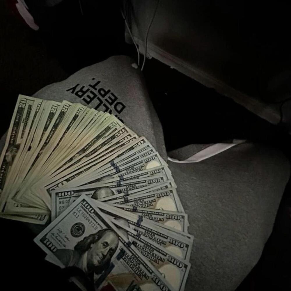still freebadaxx (Explicit)