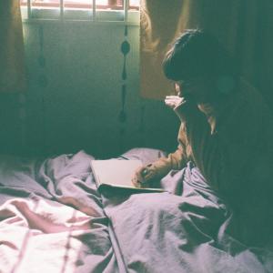 ดาวน์โหลดและฟังเพลง Ya Casi Son Las 7 พร้อมเนื้อเพลงจาก Clara Löffel