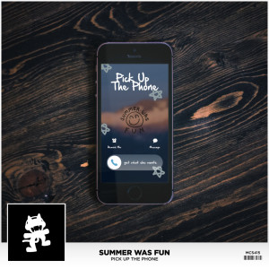 收听Summer Was Fun的Pick Up The Phone歌词歌曲