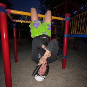 default playlist img