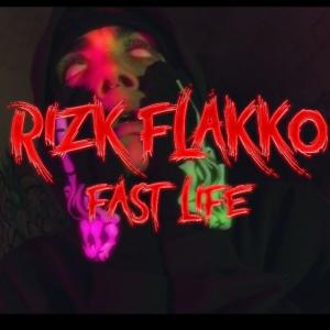 ดาวน์โหลดและฟังเพลง FAST LIFE (Explicit) พร้อมเนื้อเพลงจาก Rizk