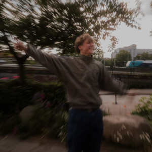 default playlist img