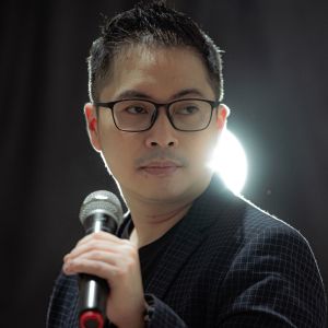 Dengarkan Aku Masih Punya Tuhan lagu dari Fandy Santoso dengan lirik